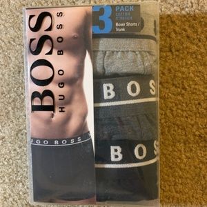 Hugo Boss boxer shorts/trunk- size M(3pack)